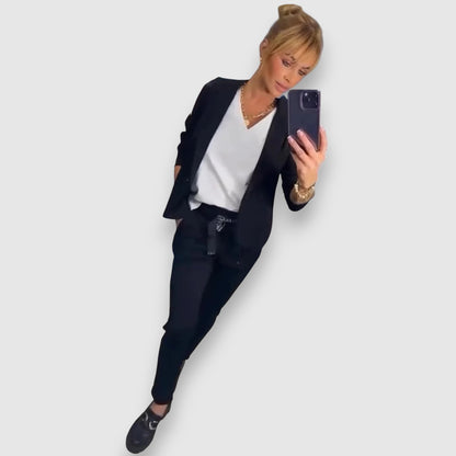 Arelija | Divdaļīgs kostīms