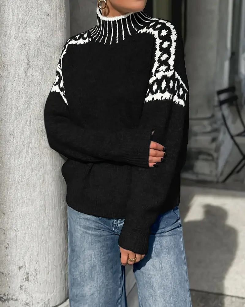 Marvija | Kontrastēts augstās apkakles džemperis