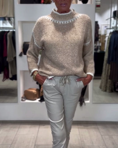 Aurelija | Divkrāsu augstās apkakles džemperis