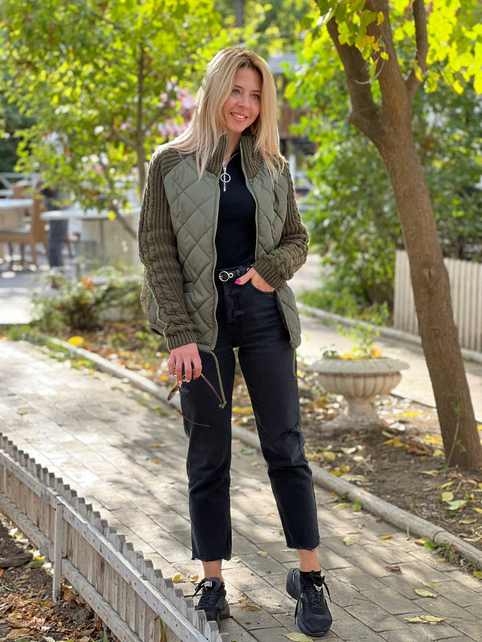 Larmina | Sieviešu adīta žakete ar ielāpiem